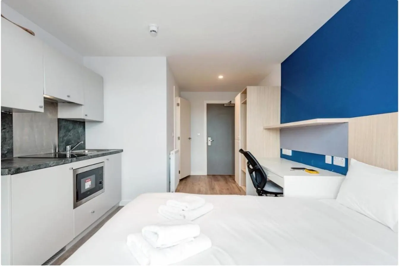 Spacious & Bright Studio In Lewisham Quick Links London 0*,  United Kingdom